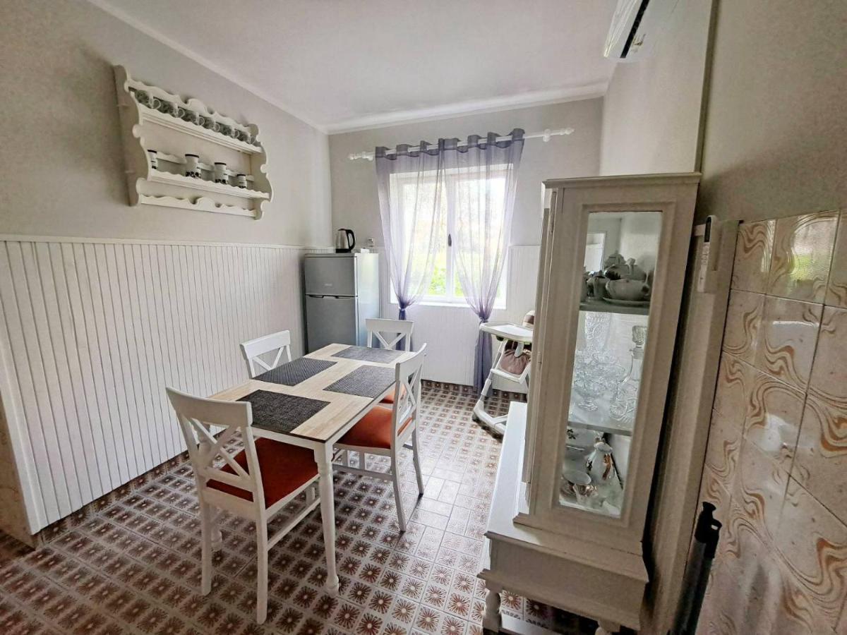 Red House Apartment Котор Екстер'єр фото