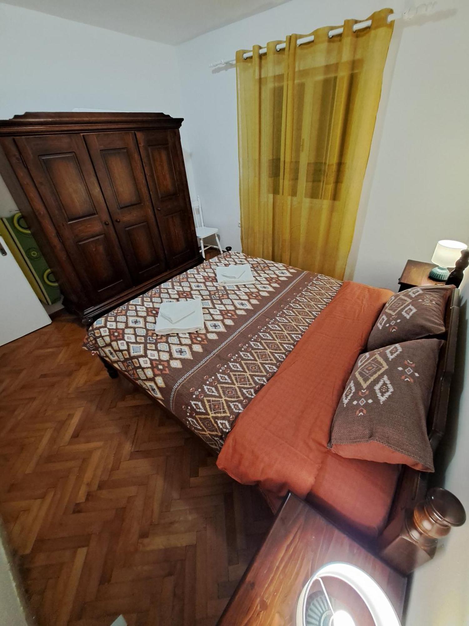 Red House Apartment Котор Екстер'єр фото