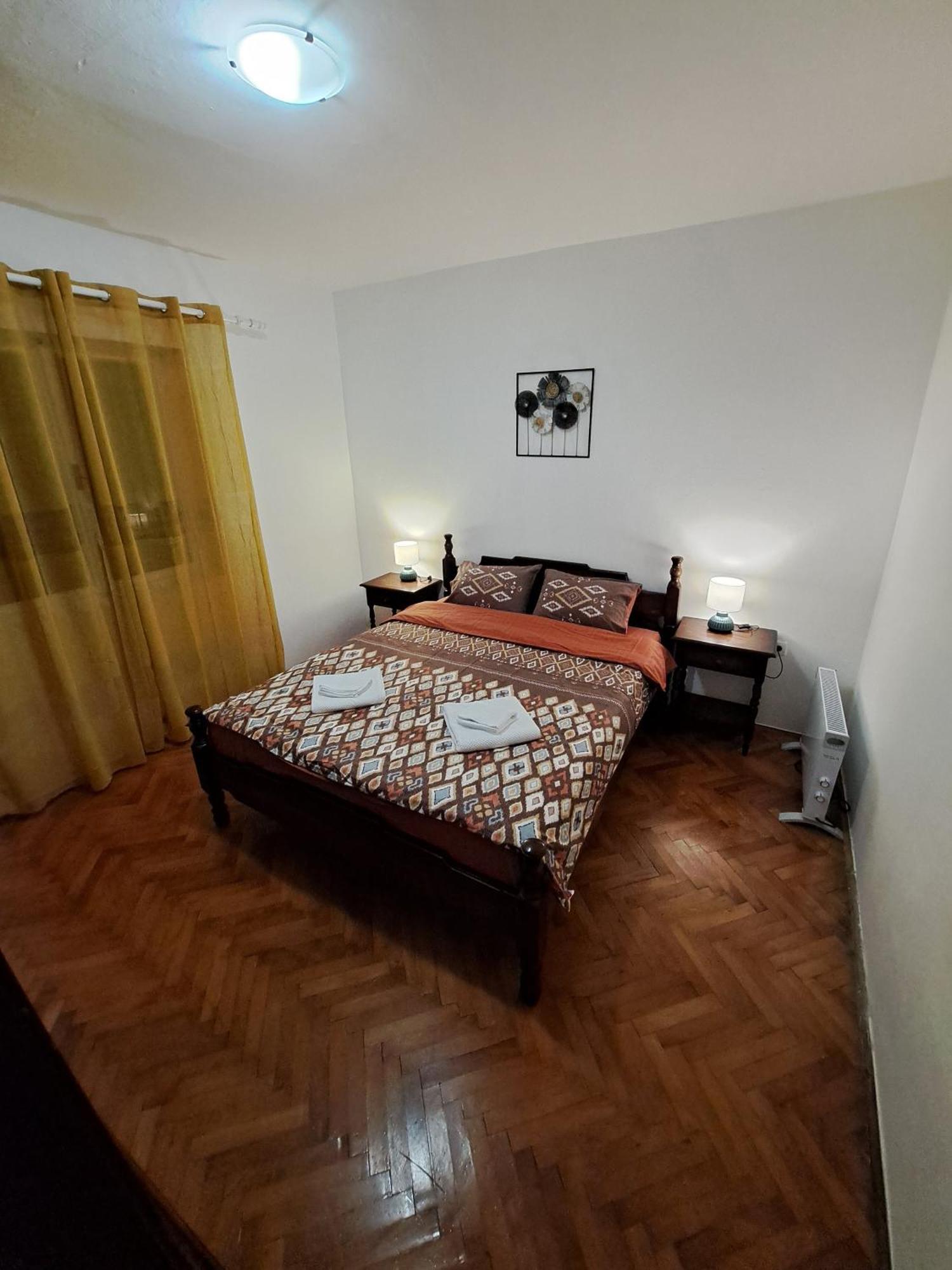 Red House Apartment Котор Екстер'єр фото
