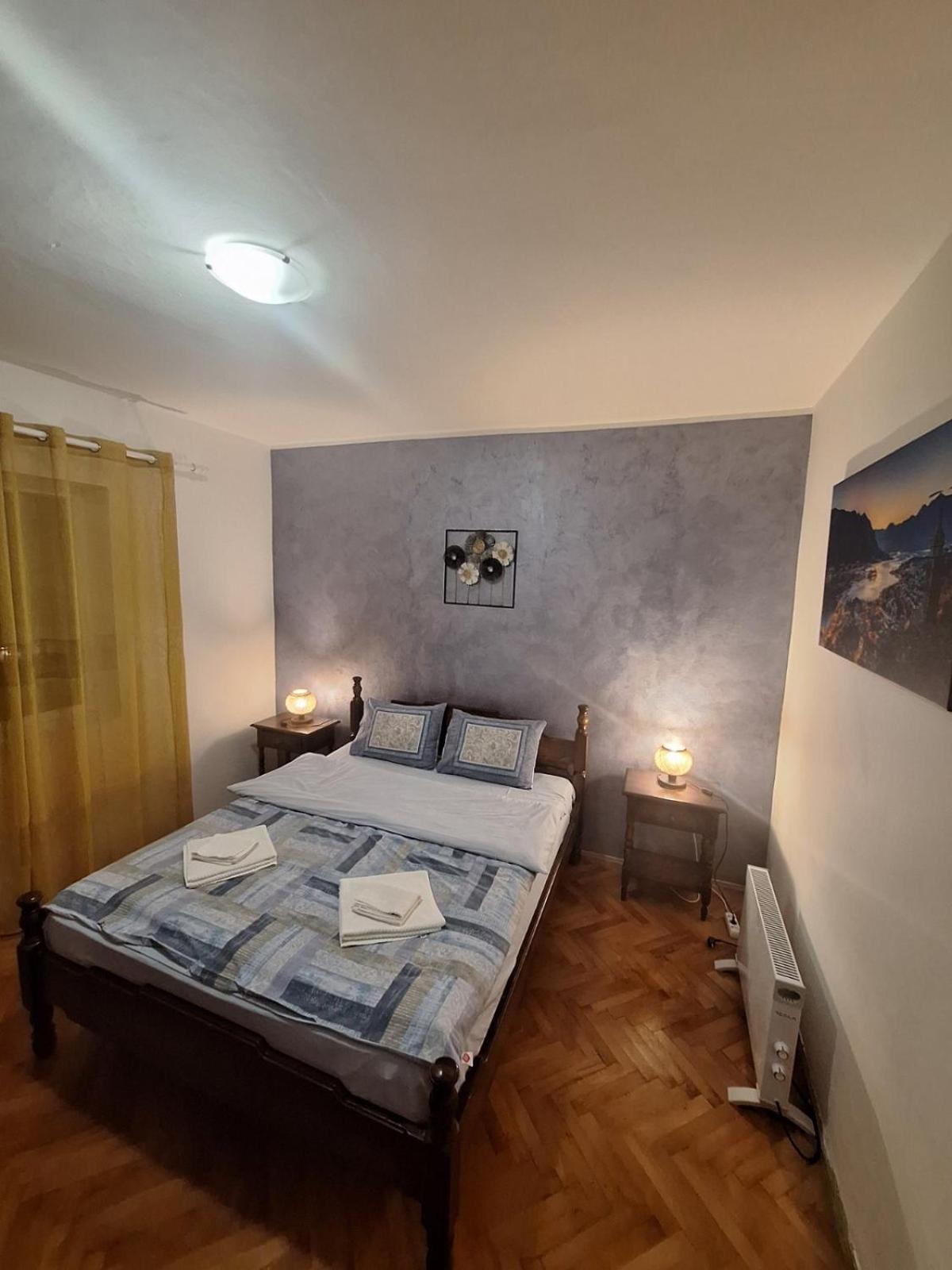 Red House Apartment Котор Екстер'єр фото