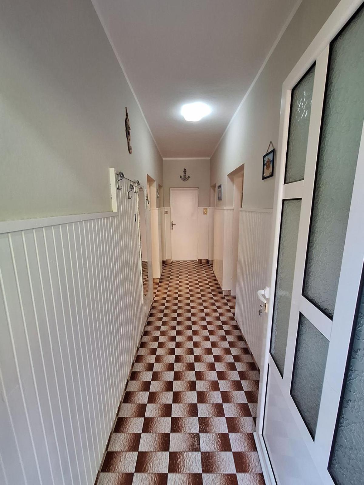 Red House Apartment Котор Екстер'єр фото